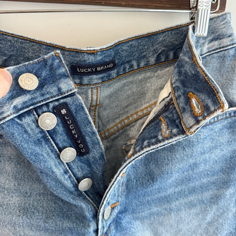 Lucky Brand Traveler Short Size‎ 28